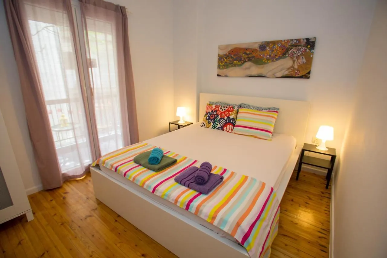 Central Studio Flat Thessaloniki